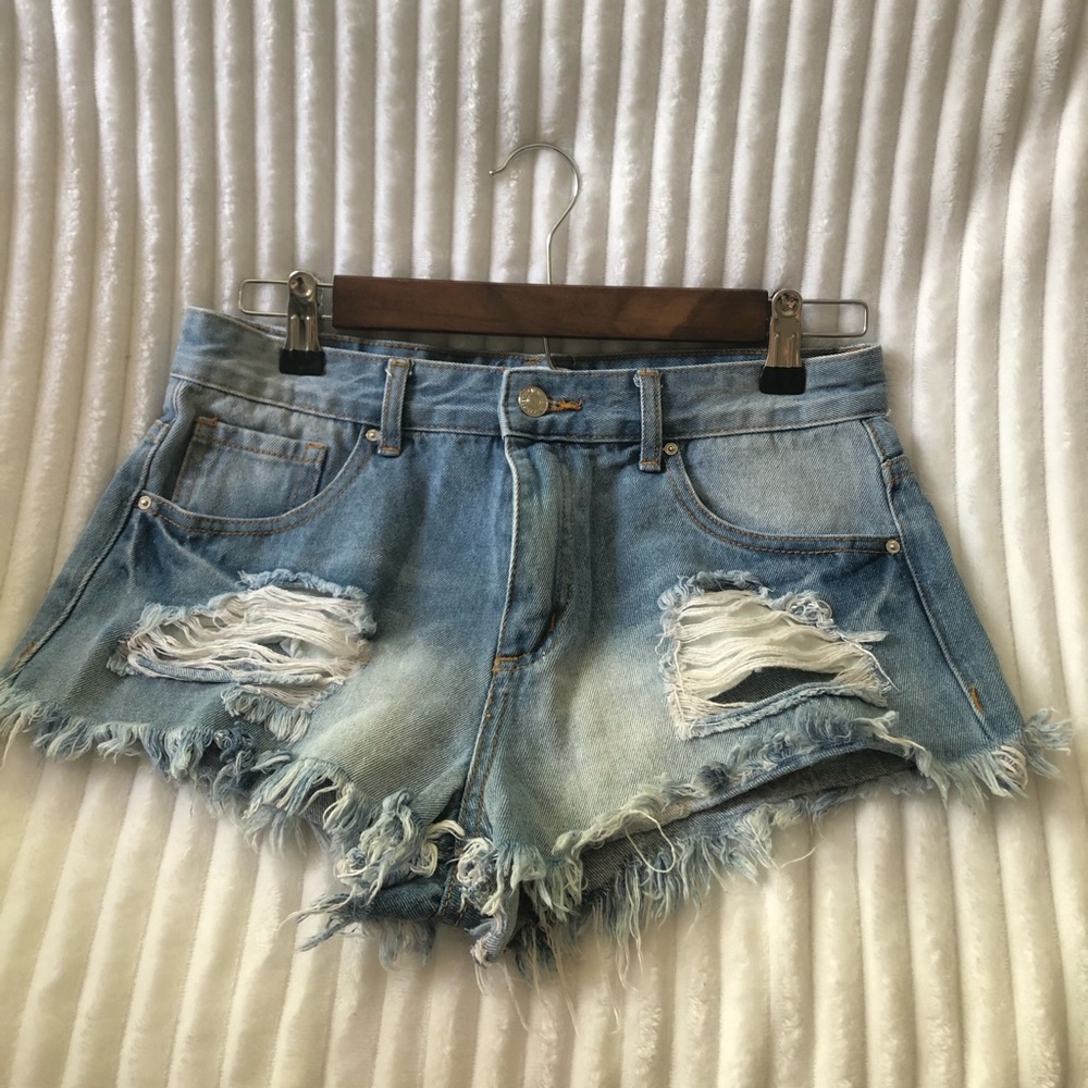 mid rise festival shorts